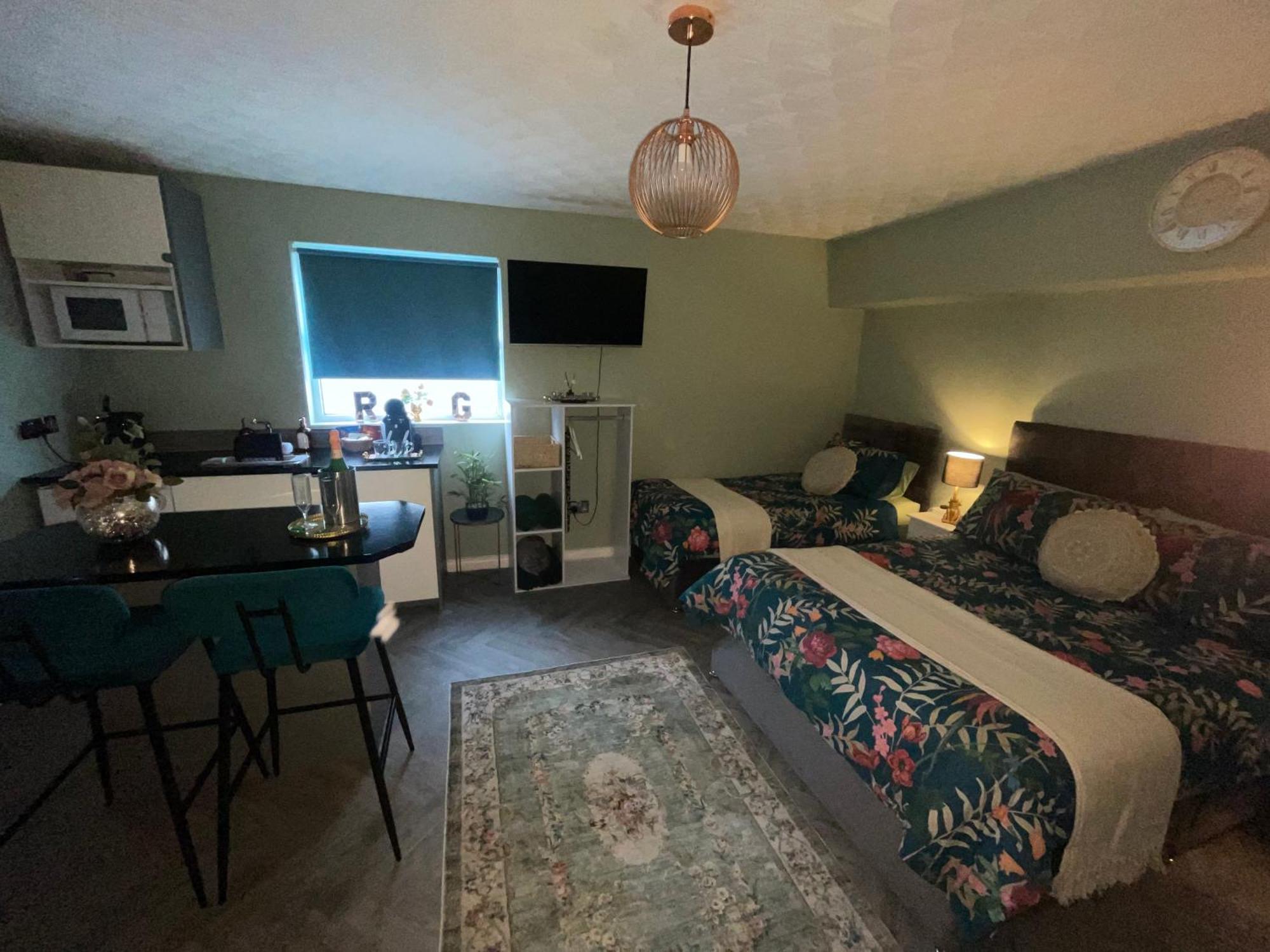 The Rose Garden Room - Self Contained Studio Ballycastle Dış mekan fotoğraf