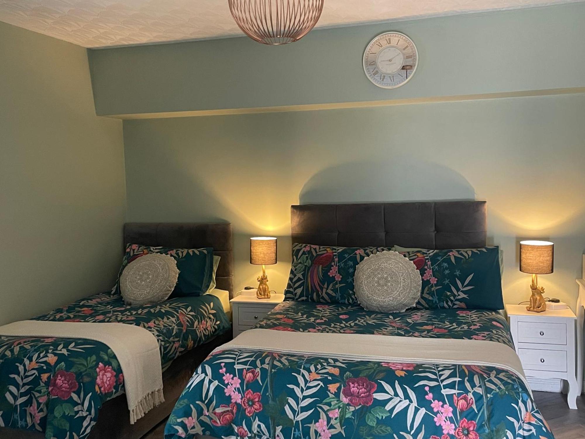 The Rose Garden Room - Self Contained Studio Ballycastle Dış mekan fotoğraf